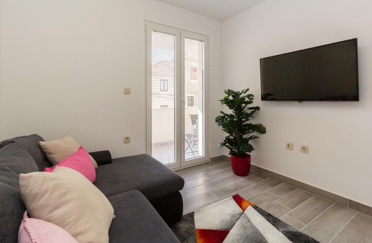 App Joly In Center Old Town Apartment Biograd Na Moru Exterior photo